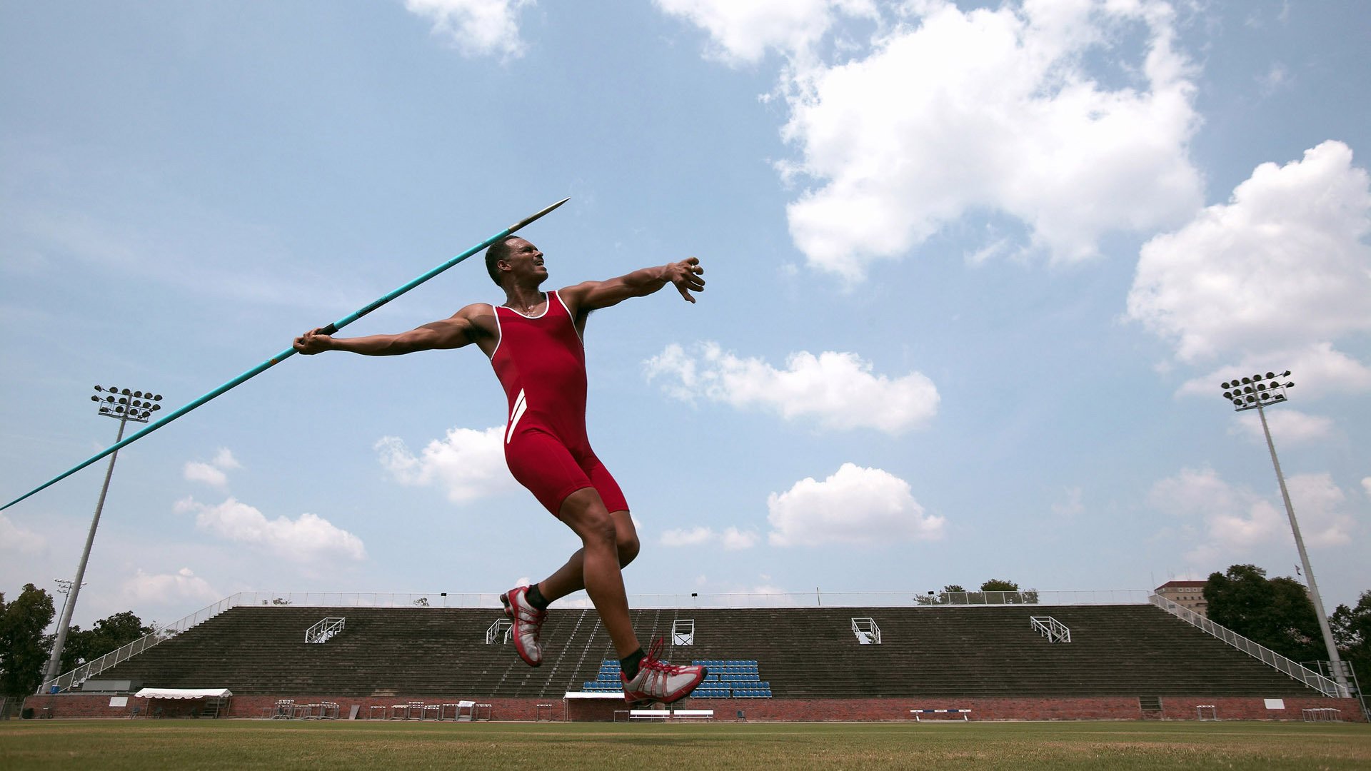 蒂贾内·萨卢恩（Tidjane Salaün）加盟夏洛特黄蜂队