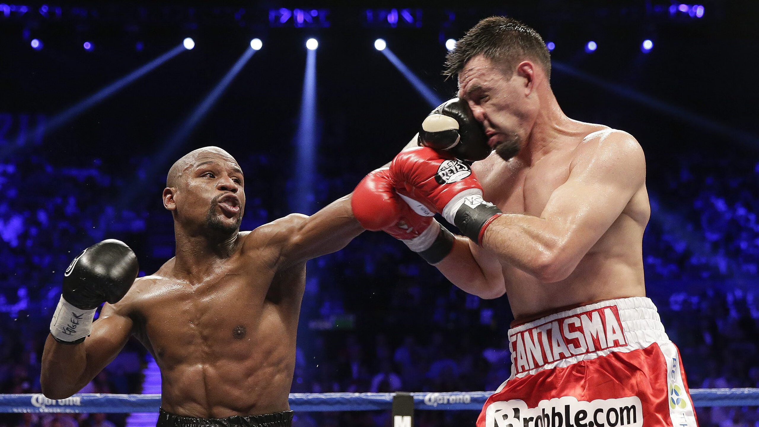 跨界IP合作频繁：电竞与动画、文学、电影实现多元融合，电竞生态跨界融合